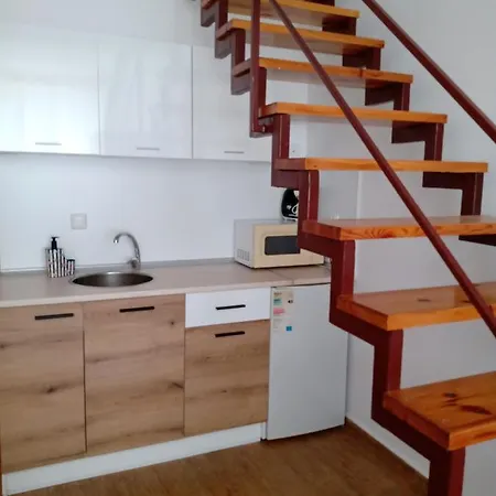 аnestievi Konukevi 3*