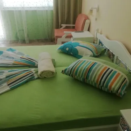 招待所 аnestievi