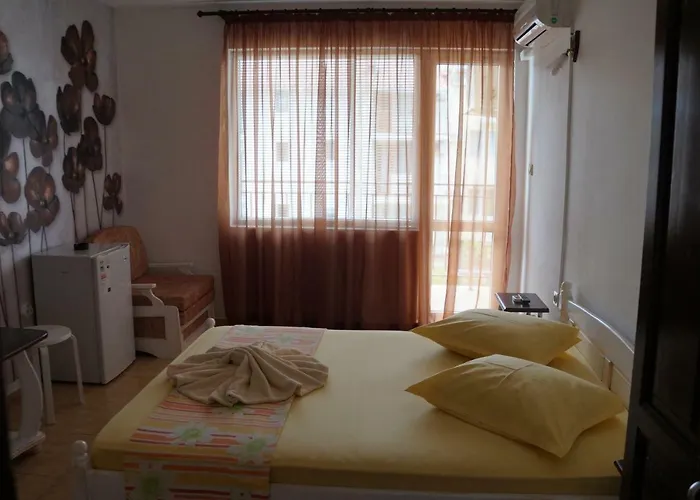 аnestievi 3* Ahtopol